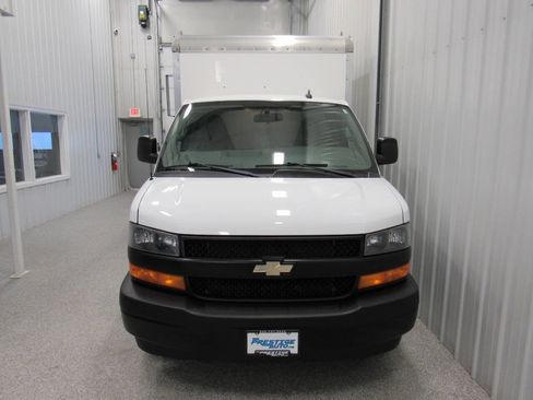 Used 2019 Chevrolet Express 3500 w/ Power Convenience Package image 9
