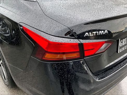 Used 2022 Nissan Altima 2.5 SV image 40