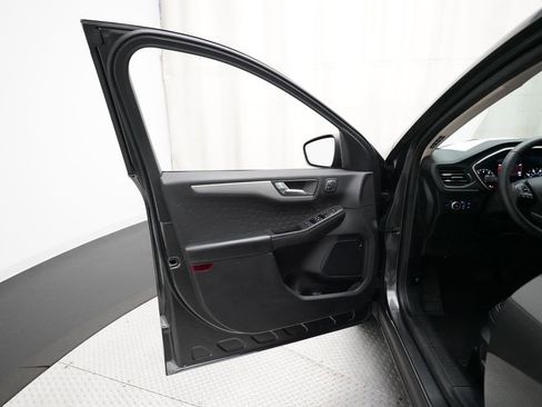 Used 2020 Ford Escape SEL image 28