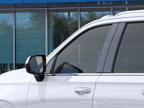 New 2026 Chevrolet Suburban LS AWD/4WD image 12