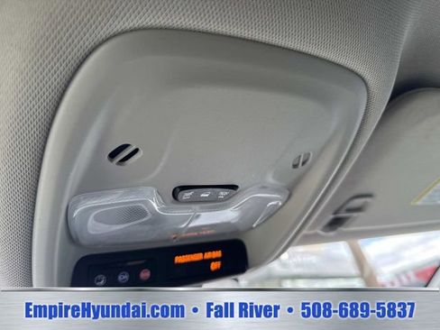 Used 2024 Buick Encore GX Sport Touring AWD/4WD image 25