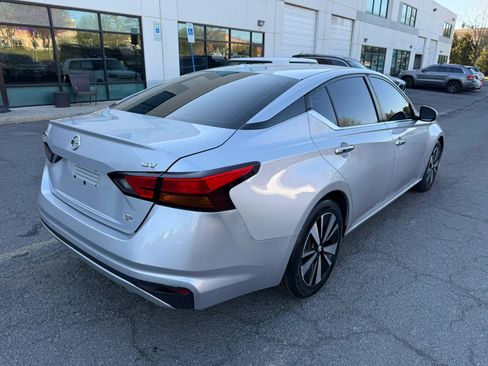 Used 2021 Nissan Altima 2.5 SV FWD image 4