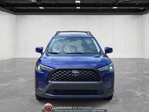 Used 2022 Toyota Corolla Cross LE w/ Moonroof Package AWD/4WD image 8
