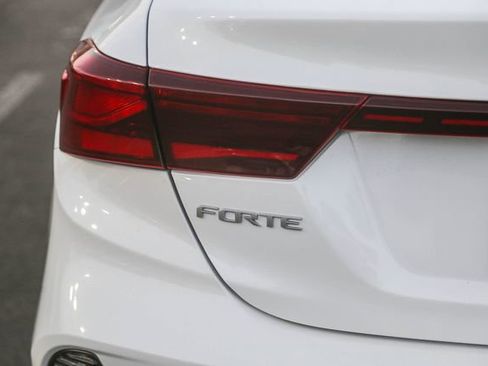 Used 2023 Kia Forte LXS image 11