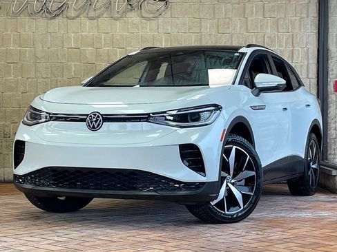 Used 2023 Volkswagen ID.4 Pro S image 2