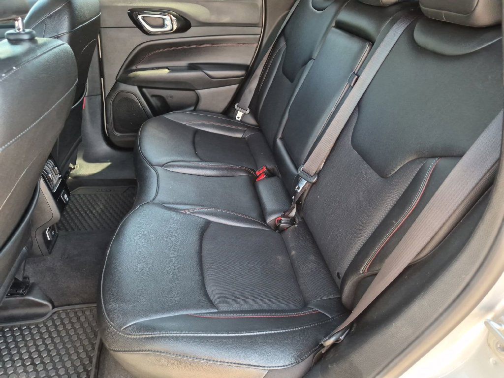 Used 2024 Jeep Compass Trailhawk AWD/4WD image 27
