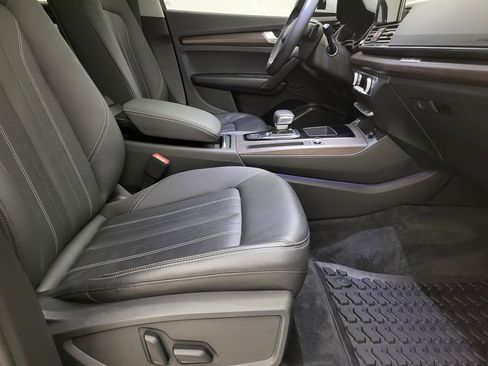 Used 2021 Audi Q5 2.0T Premium w/ Convenience Package image 14