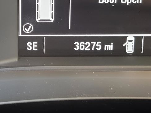 Certified 2023 Chevrolet Traverse LT image 12