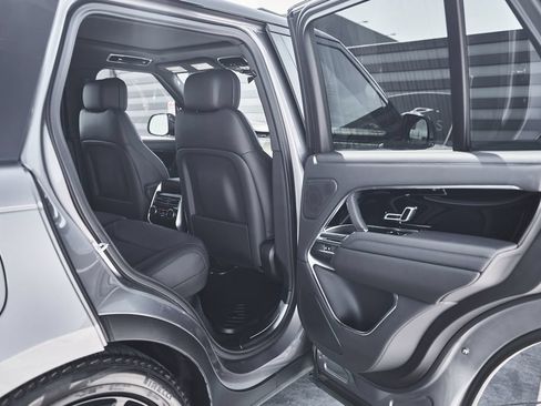 Used 2024 Land Rover Range Rover SE AWD/4WD image 21