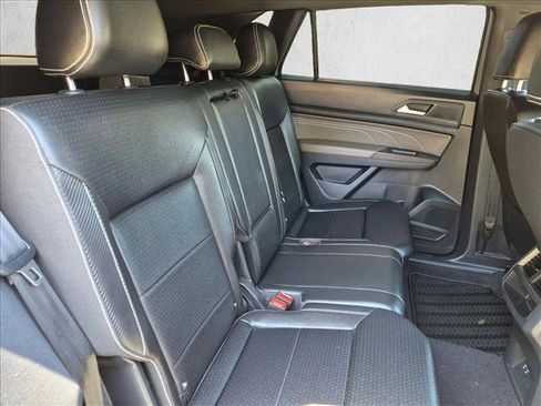 Used 2023 Volkswagen Atlas Cross Sport SEL AWD/4WD image 19