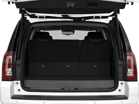 Used 2018 GMC Yukon SLT w/ Open Road Package AWD/4WD image 6