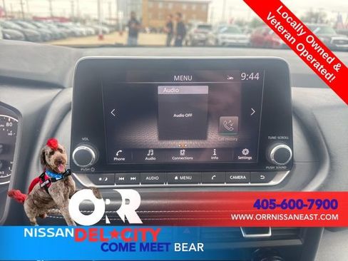 Used 2025 Nissan Rogue SV image 24