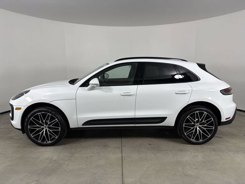New 2026 Porsche Macan AWD/4WD image 2