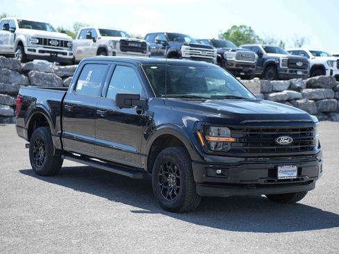 Used 2024 Ford F150 XLT w/ XLT Black Appearance Package AWD/4WD image 3