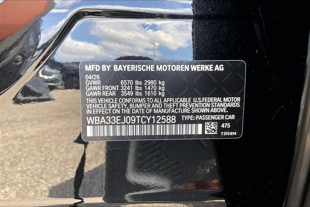 Used 2026 BMW 760i xDrive w/ Executive Package AWD/4WD image 16