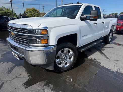 Used 2017 Chevrolet Silverado 2500 W/T w/ WT Convenience Package AWD/4WD image 1