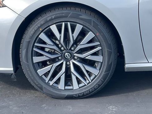 Used 2023 Nissan Altima 2.5 SV image 34