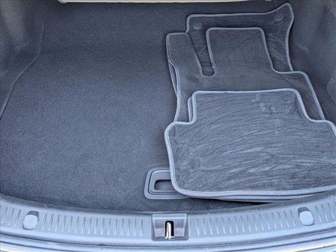 Used 2018 Mercedes-Benz E 300 image 6