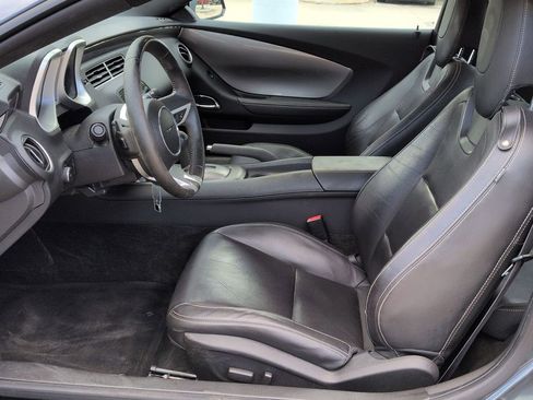 Used 2011 Chevrolet Camaro LT RWD image 17