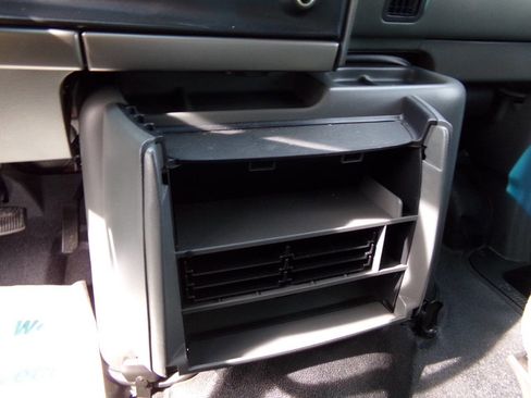 Used 1995 Ford E-250 and Econoline 250 Super image 13