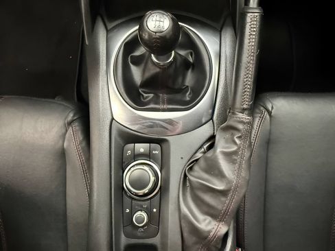 Used 2019 MAZDA MX-5 Miata Grand Touring w/ GT-S Package RWD image 22