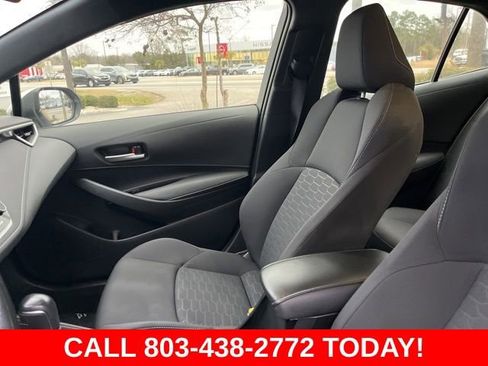 Used 2025 Toyota Corolla SE FWD image 9