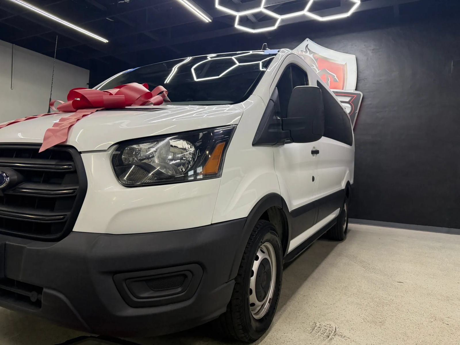 Used 2020 Ford Transit 150 XL RWD image 2