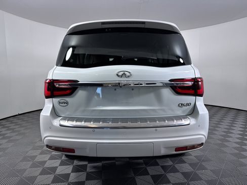 Used 2019 INFINITI QX80 Luxe w/ Proactive Package AWD/4WD image 12