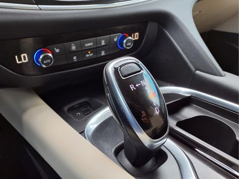 Used 2021 Buick Enclave Essence w/ Sound and Sites Package FWD image 19