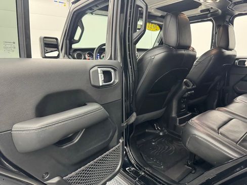 Used 2021 Jeep Wrangler Unlimited Sahara AWD/4WD image 32