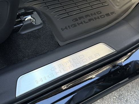 New 2026 Toyota Grand Highlander Platinum AWD/4WD image 41