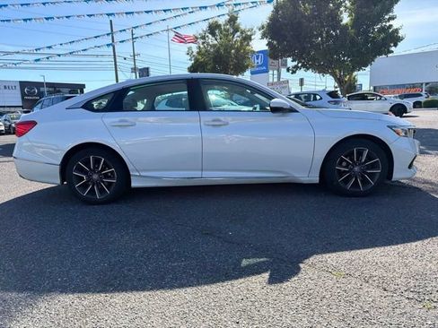 Used 2021 Honda Accord EX-L image 3