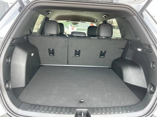 New 2027 Chevrolet Equinox ACTIV w/ Safety and Technology Package FWD image 30