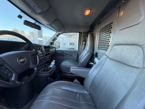 Used 2022 Chevrolet Express 2500 w/ Communications Package image 6