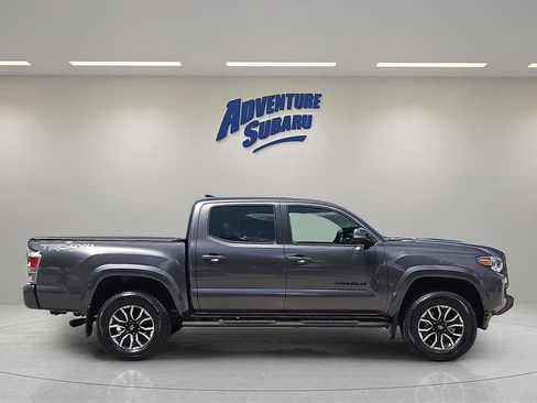 Used 2020 Toyota Tacoma TRD Sport AWD/4WD image 7