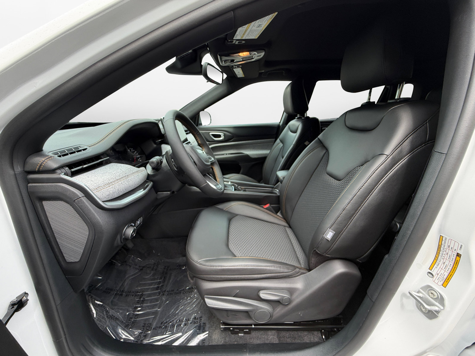 New 2026 Jeep Compass Latitude AWD/4WD image 11
