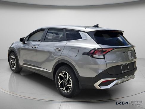 Certified 2025 Kia Sportage LX FWD image 8