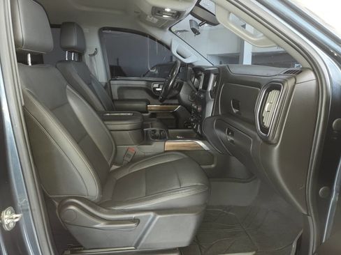 Used 2019 Chevrolet Silverado 1500 LT Trail Boss AWD/4WD image 30