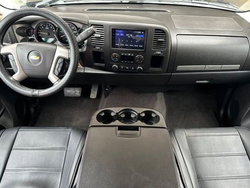 Used 2013 Chevrolet Silverado 1500 LT image 3