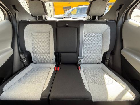 Used 2024 Chevrolet Equinox LS FWD image 15