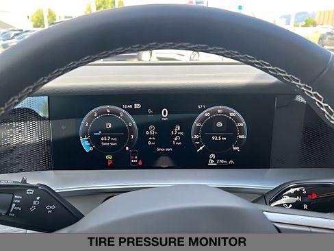 New 2026 Volkswagen Tiguan SE AWD/4WD image 27