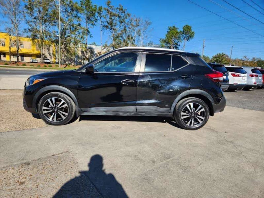 Used 2019 Nissan Kicks SV w/ Interior Electronics Package FWD image 8