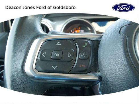 Used 2019 Jeep Wrangler Unlimited Sahara w/ Safety Group image 20