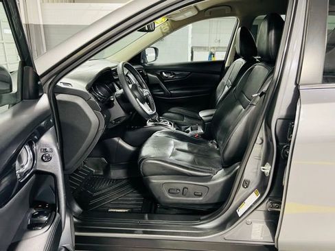 Used 2020 Nissan Rogue SL image 22