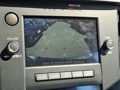 Used 2025 Subaru Outback AWD/4WD image 16