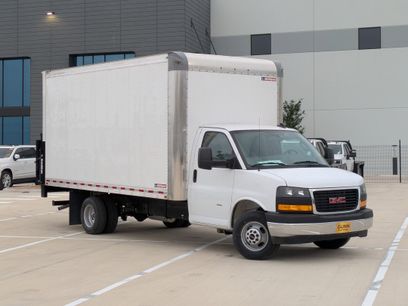 New 2024 GMC Savana 3500 Extended w/ Power Convenience Package