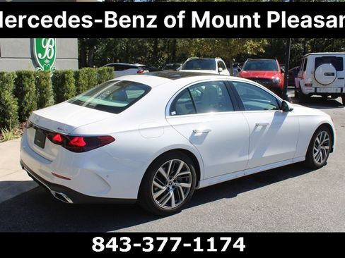 Used 2025 Mercedes-Benz E 350 4MATIC Sedan image 4