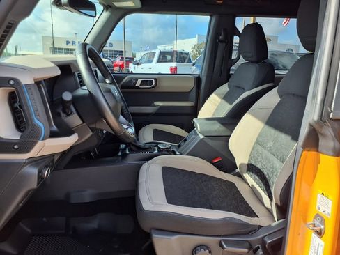 Used 2022 Ford Bronco Wildtrak AWD/4WD image 25