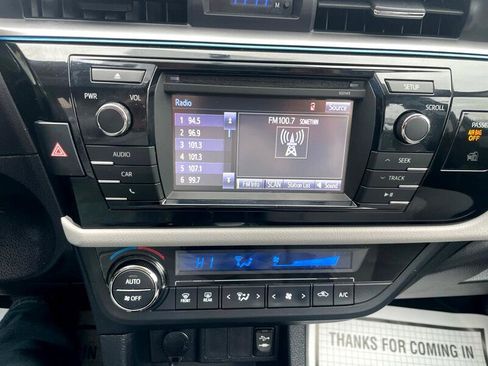 Used 2014 Toyota Corolla LE image 17