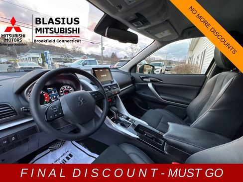 Used 2023 Mitsubishi Eclipse Cross SE image 14